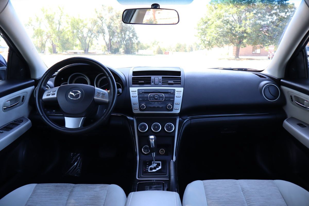 Used 2009 MAZDA MAZDA6 i Touring w/ Moonroof & Bose Pkg FWD image 16