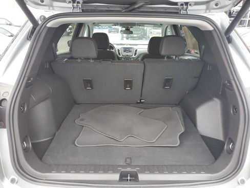 Used 2024 Chevrolet Equinox LT image 9