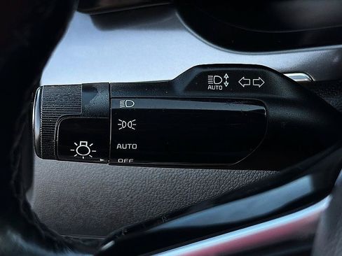 Used 2022 Kia Sorento S w/ Panoramic Sunroof Package FWD image 22