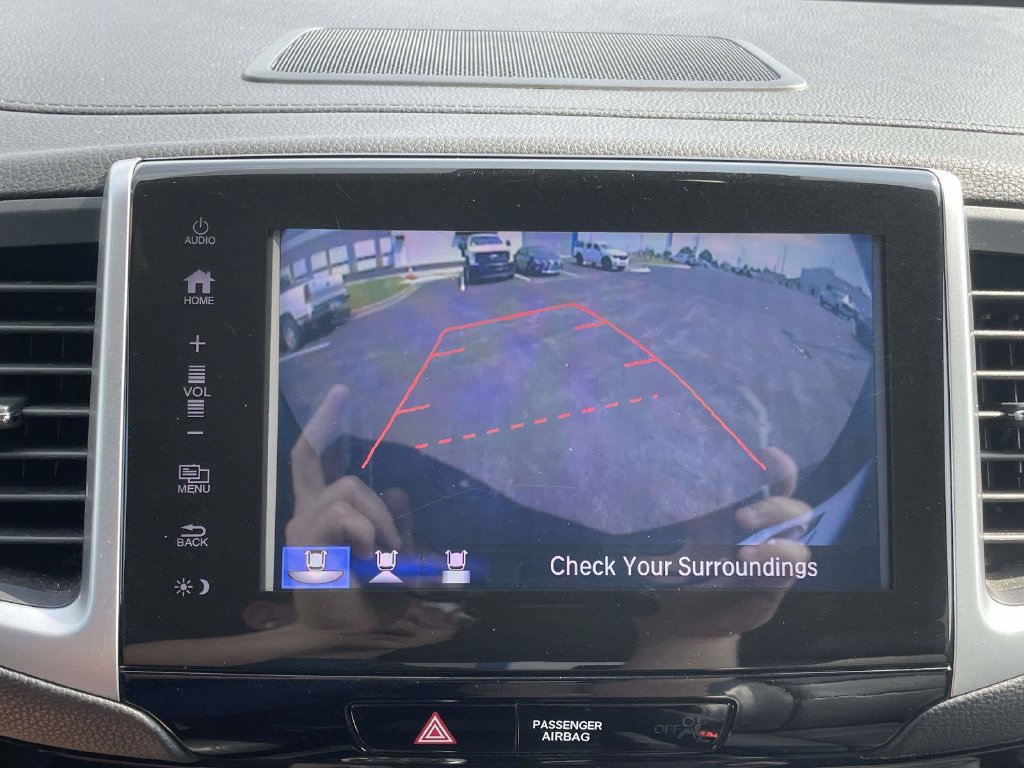 Used 2017 Honda Pilot Touring image 20