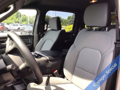 Used 2022 RAM 1500 Big Horn AWD/4WD image 24