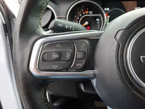 Certified 2018 Jeep Wrangler Unlimited Sahara image 21