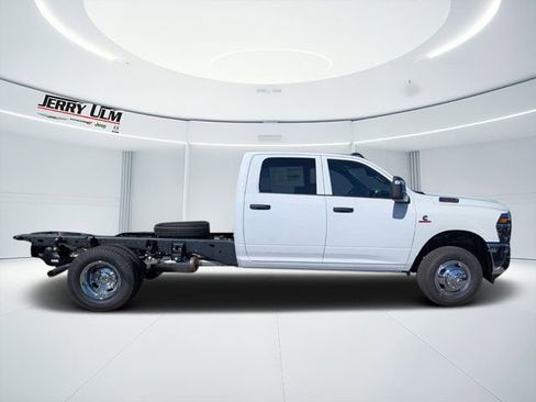 New 2026 RAM 3500 Tradesman w/ Chrome Appearance Group A image 3
