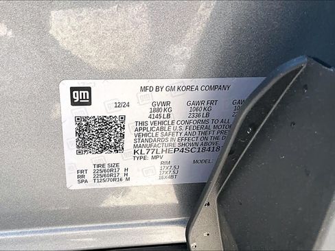 Used 2025 Chevrolet Trax LT FWD image 36