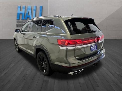 New 2026 Volkswagen Atlas SE image 3