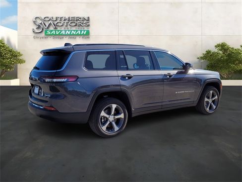 New 2025 Jeep Grand Cherokee L Limited w/ Luxury Tech Group II image 5
