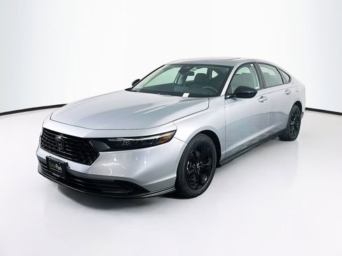 Used 2025 Honda Accord SE image 3