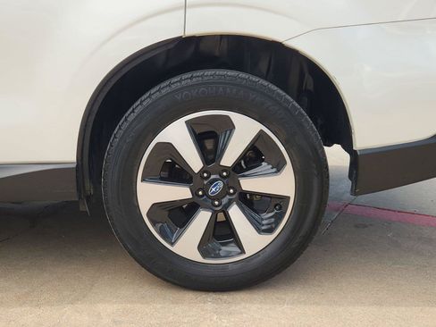 Used 2018 Subaru Forester 2.5i Premium AWD/4WD image 30