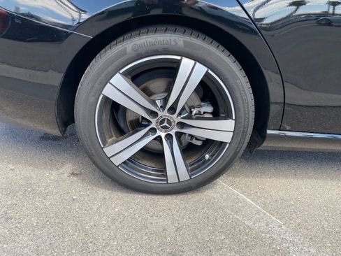 Used 2025 Mercedes-Benz C 300 4MATIC Sedan image 5