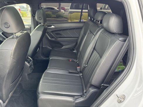 Used 2023 Volkswagen Tiguan SE R-Line image 31