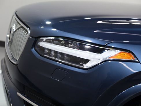 Used 2018 Volvo XC90 T6 Inscription w/ Convenience Package image 16