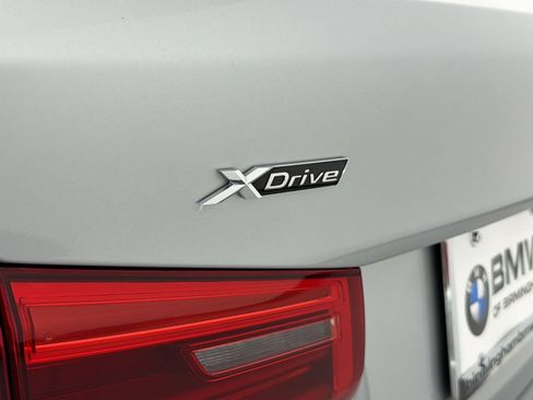 Used 2018 BMW 530i xDrive AWD/4WD image 36