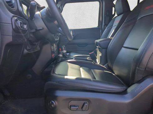 Used 2024 Jeep Wrangler Unlimited Rubicon w/ Technology Group AWD/4WD image 10
