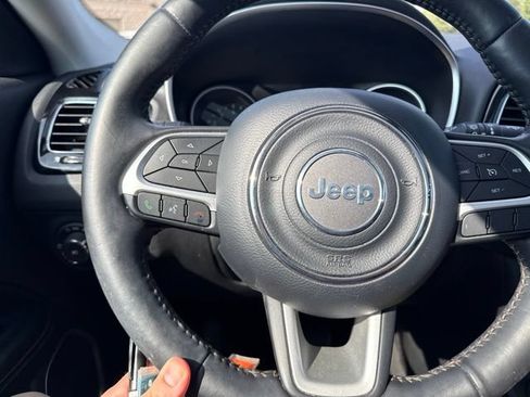 Used 2018 Jeep Compass Limited w/ Navigation Group AWD/4WD image 12