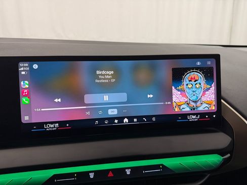 Used 2025 BMW X3 xDrive30i w/ Premium Package image 43