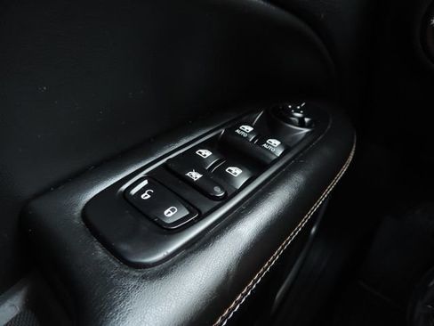 Used 2020 Jeep Compass Latitude FWD image 31