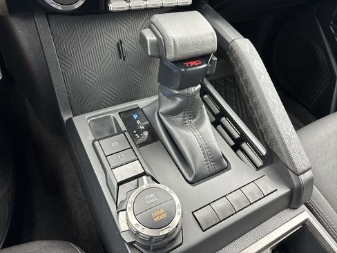 Used 2024 Toyota Tacoma TRD Sport image 17