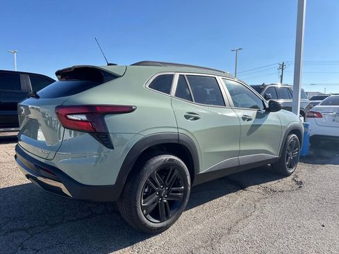 New 2026 Chevrolet Trax ACTIV w/ Sunroof Package image 4