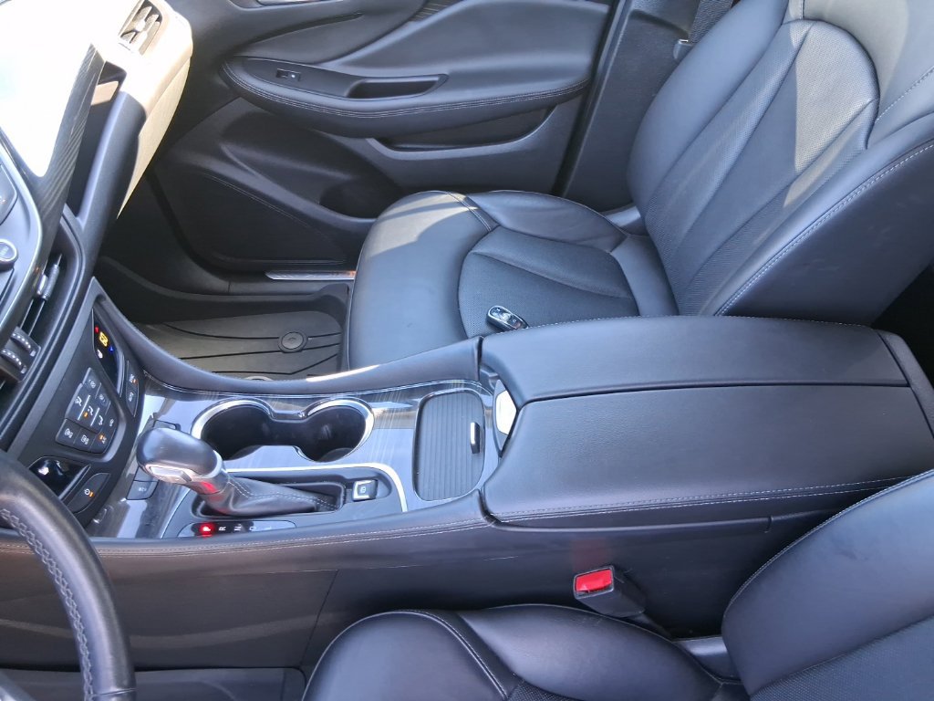 Used 2020 Buick Envision Essence AWD/4WD image 28