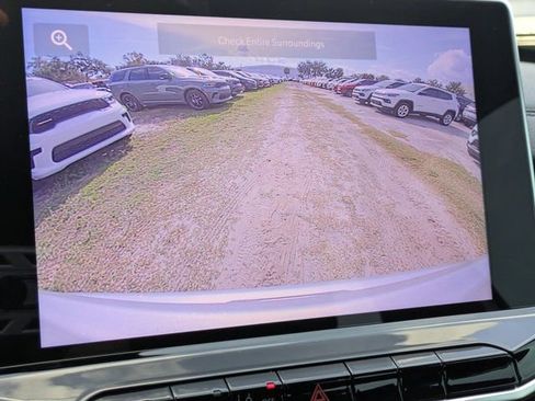 New 2026 Jeep Compass Latitude w/ Sun and Sound Group AWD/4WD image 19