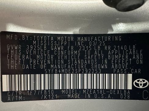 Used 2025 Toyota Corolla LE image 11