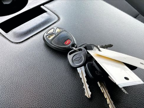 Used 2010 Chevrolet Silverado 1500 LT w/ Power Pack Plus image 14