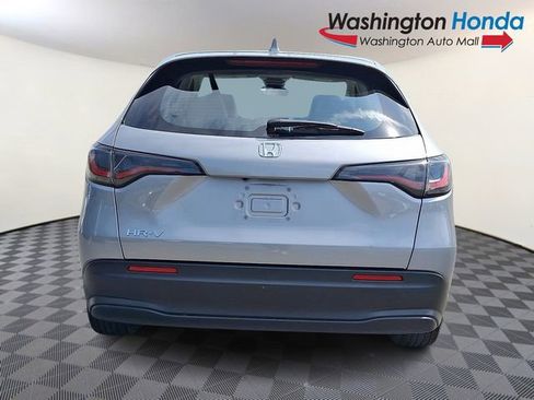 Used 2023 Honda HR-V LX image 5