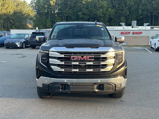 Used 2025 GMC Sierra 1500 SLE w/ Preferred Package AWD/4WD image 2