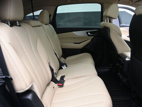 Used 2025 Acura MDX SH-AWD image 21