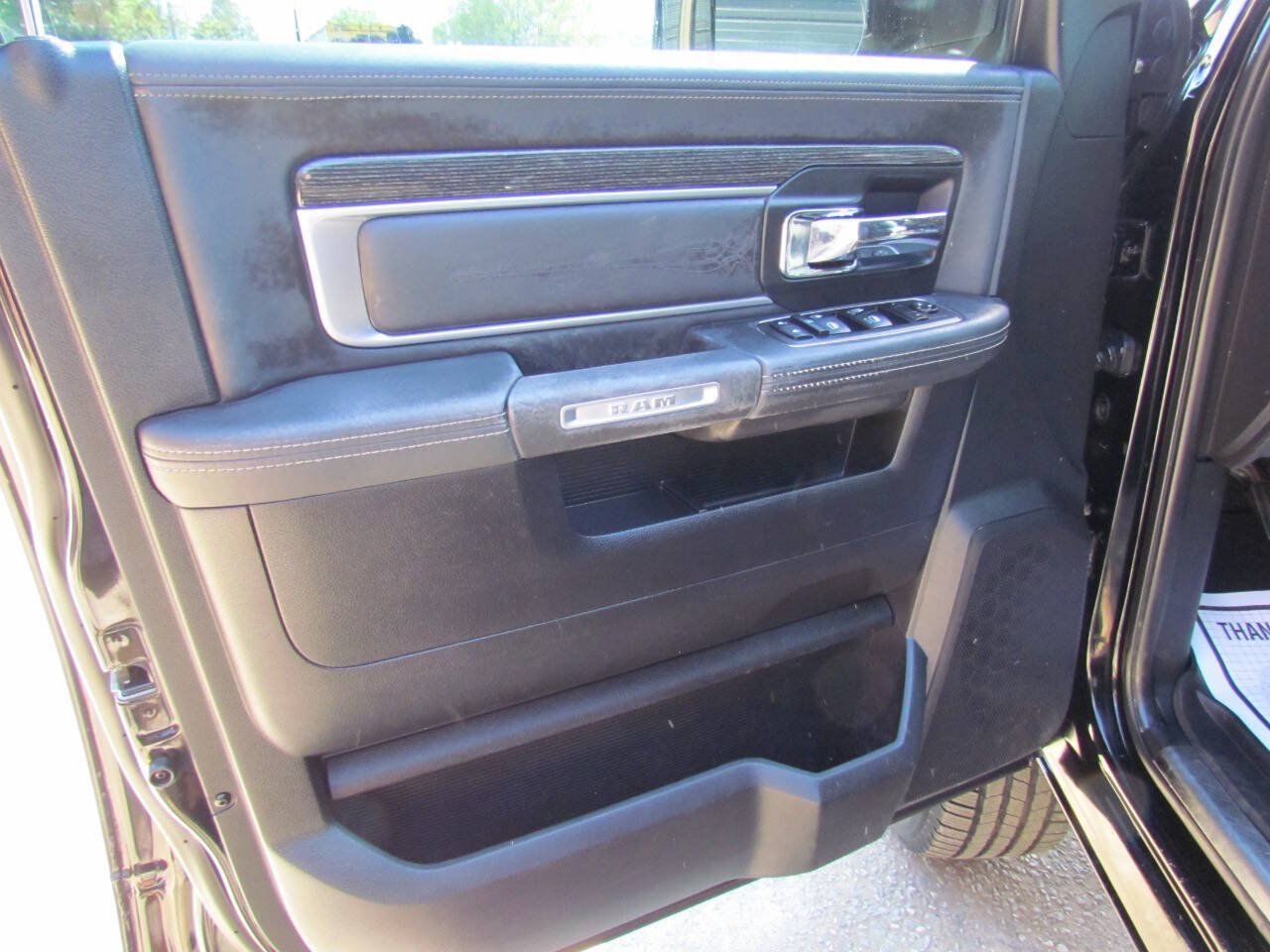 Used 2014 RAM 3500 Laramie Longhorn AWD/4WD image 11