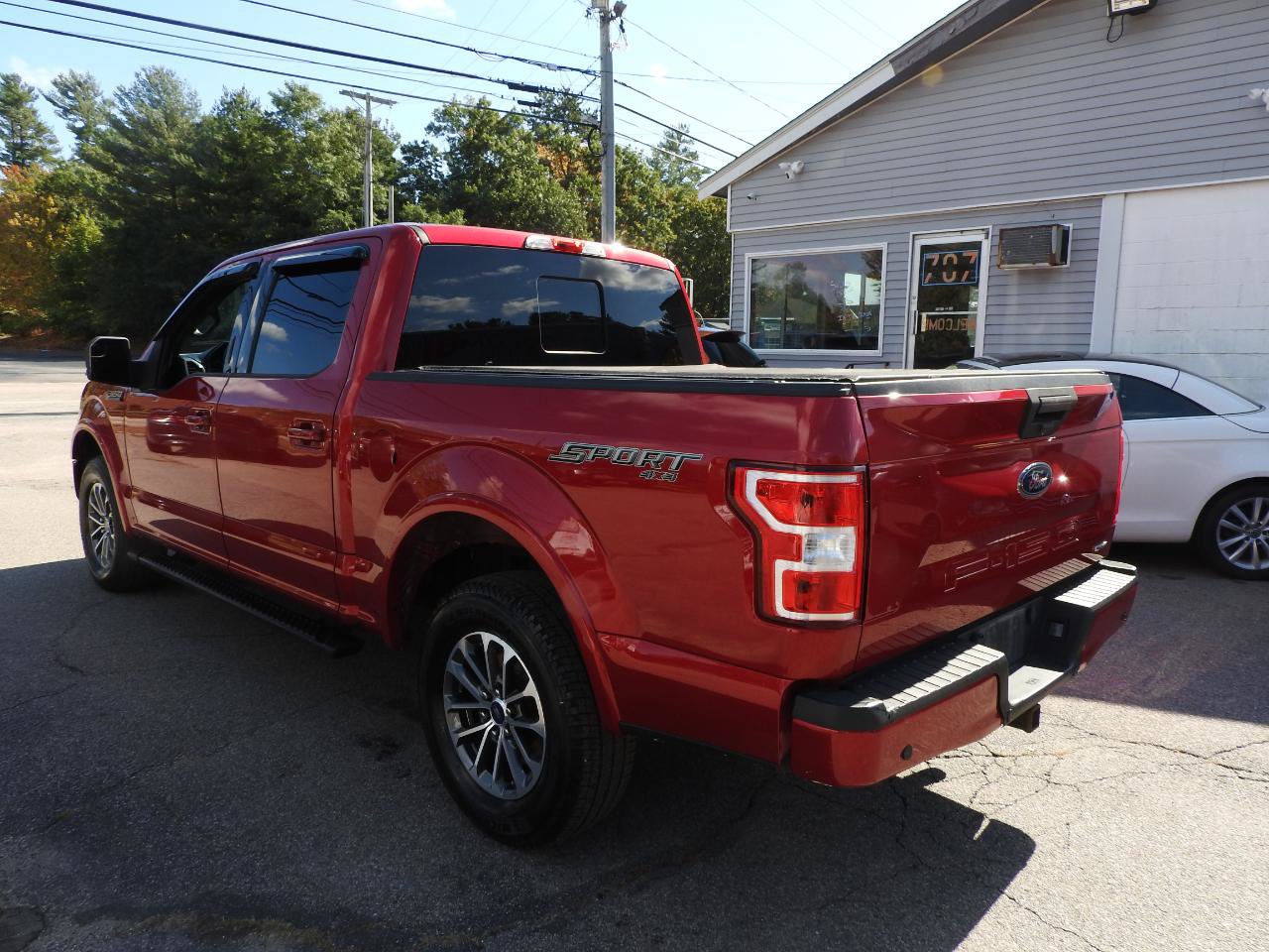 Used 2020 Ford F150 XLT w/ Equipment Group 302A Luxury AWD/4WD image 4