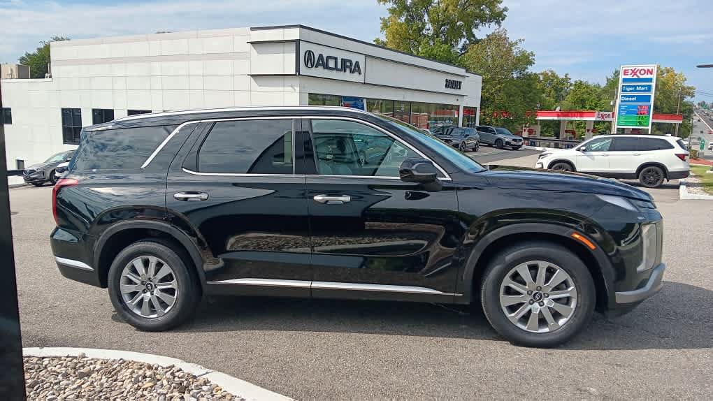 Used 2023 Hyundai Palisade SEL AWD/4WD image 6