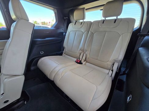 Certified 2023 Jeep Grand Cherokee L Limited w/ Luxury Tech Group II RWD image 27