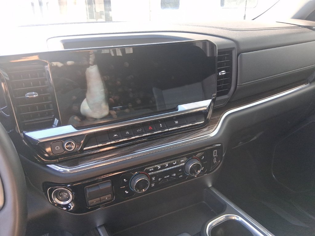 Used 2025 Chevrolet Silverado 1500 RST AWD/4WD image 15