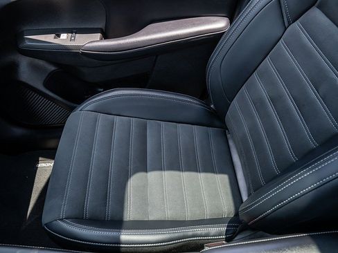 Used 2024 Mitsubishi Outlander FWD image 30