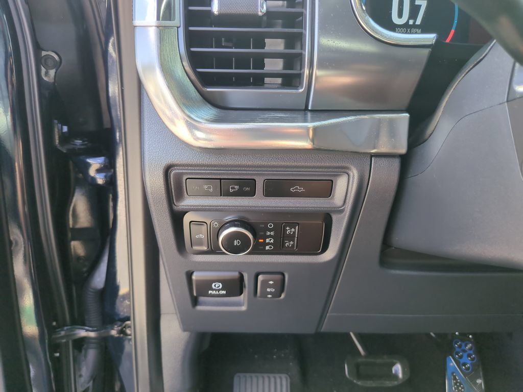 Used 2022 Ford F150 Lariat w/ Equipment Group 502A High AWD/4WD image 31