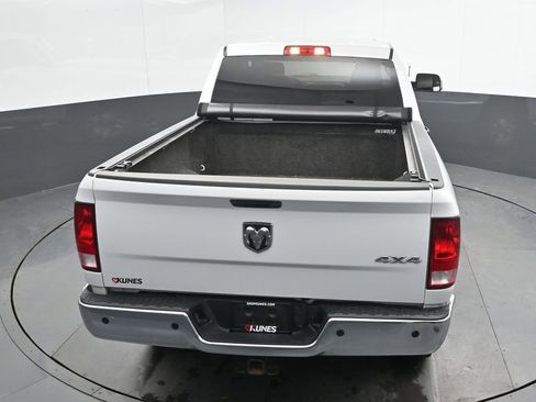 Used 2018 RAM 2500 Tradesman w/ Chrome Appearance Group image 31
