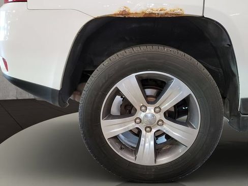 Used 2016 Jeep Compass High Altitude AWD/4WD image 33
