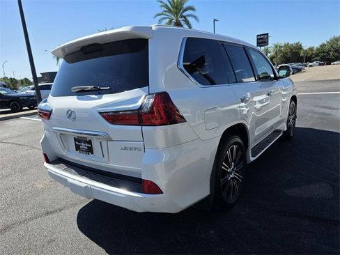 Used 2020 Lexus LX 570 4WD w/ Luxury Package image 6