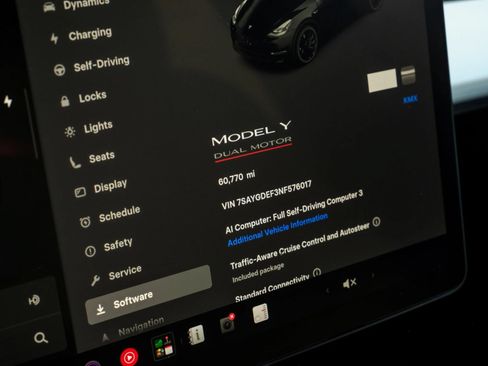 Used 2022 Tesla Model Y Performance AWD/4WD image 26