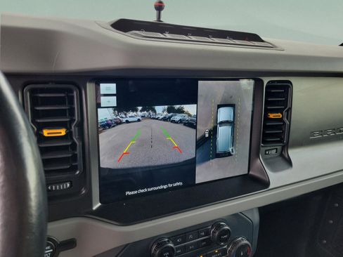 Certified 2022 Ford Bronco Badlands image 15