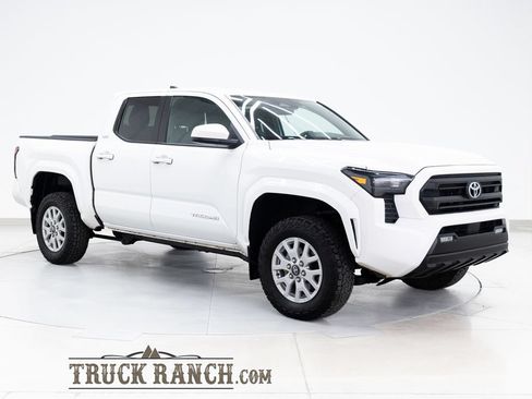 Used 2024 Toyota Tacoma SR5 AWD/4WD image 1