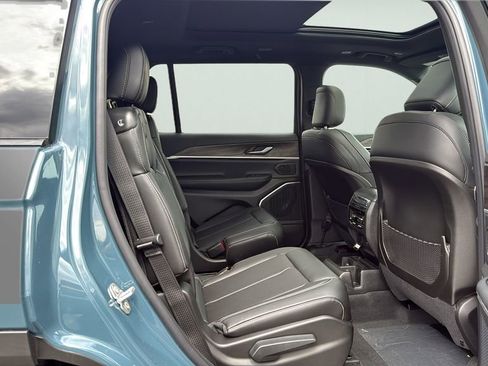 New 2026 Jeep Grand Cherokee L Limited image 12