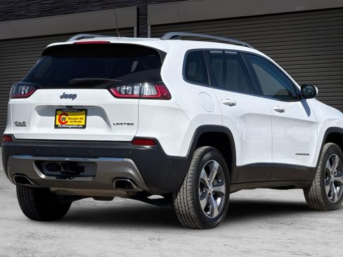 Used 2019 Jeep Cherokee Limited w/ Luxury Group AWD/4WD image 4