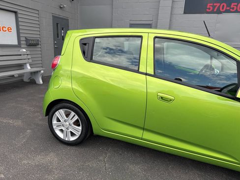 Used 2014 Chevrolet Spark LT image 9