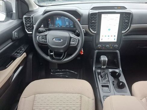 New 2025 Ford Ranger XLT w/ Trailer Tow Package image 9