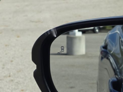 Certified 2023 Honda HR-V EX-L image 13