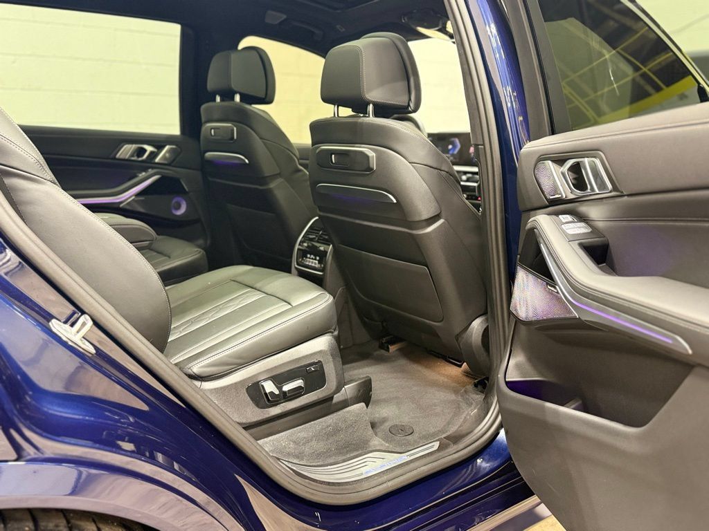 Used 2025 BMW ALPINA XB7 AWD/4WD image 73