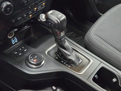 Used 2020 Ford Ranger XLT w/ Equipment Group 301A Mid image 19