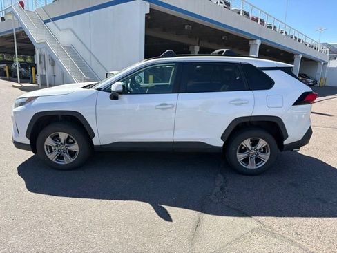 Used 2025 Toyota RAV4 XLE w/ Convenience Package AWD/4WD image 2